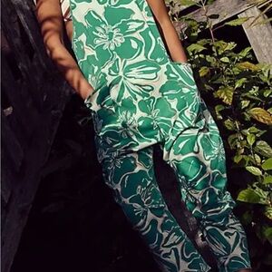 FREE PEOPLE Floral Green hotshot S NWT